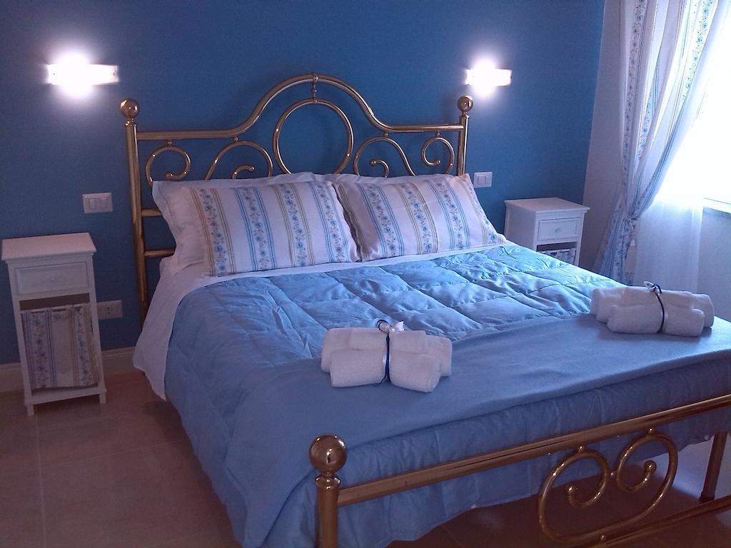 Fontana Vecchia Bed and Breakfast Atina Δωμάτιο φωτογραφία