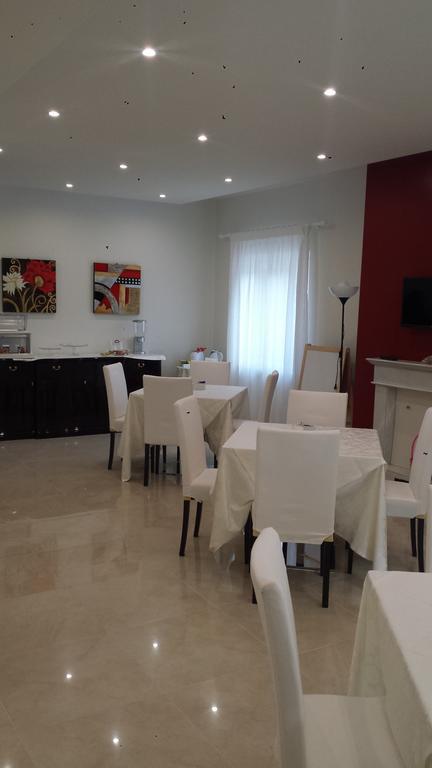 Fontana Vecchia Bed and Breakfast Atina Εξωτερικό φωτογραφία
