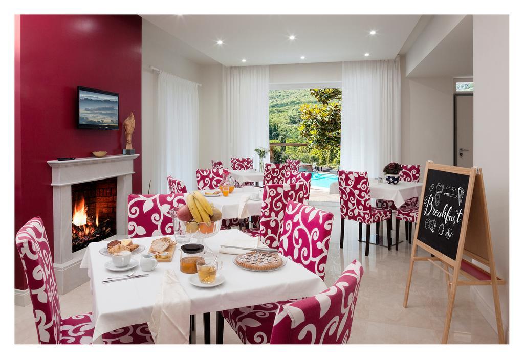 Fontana Vecchia Bed and Breakfast Atina Εξωτερικό φωτογραφία